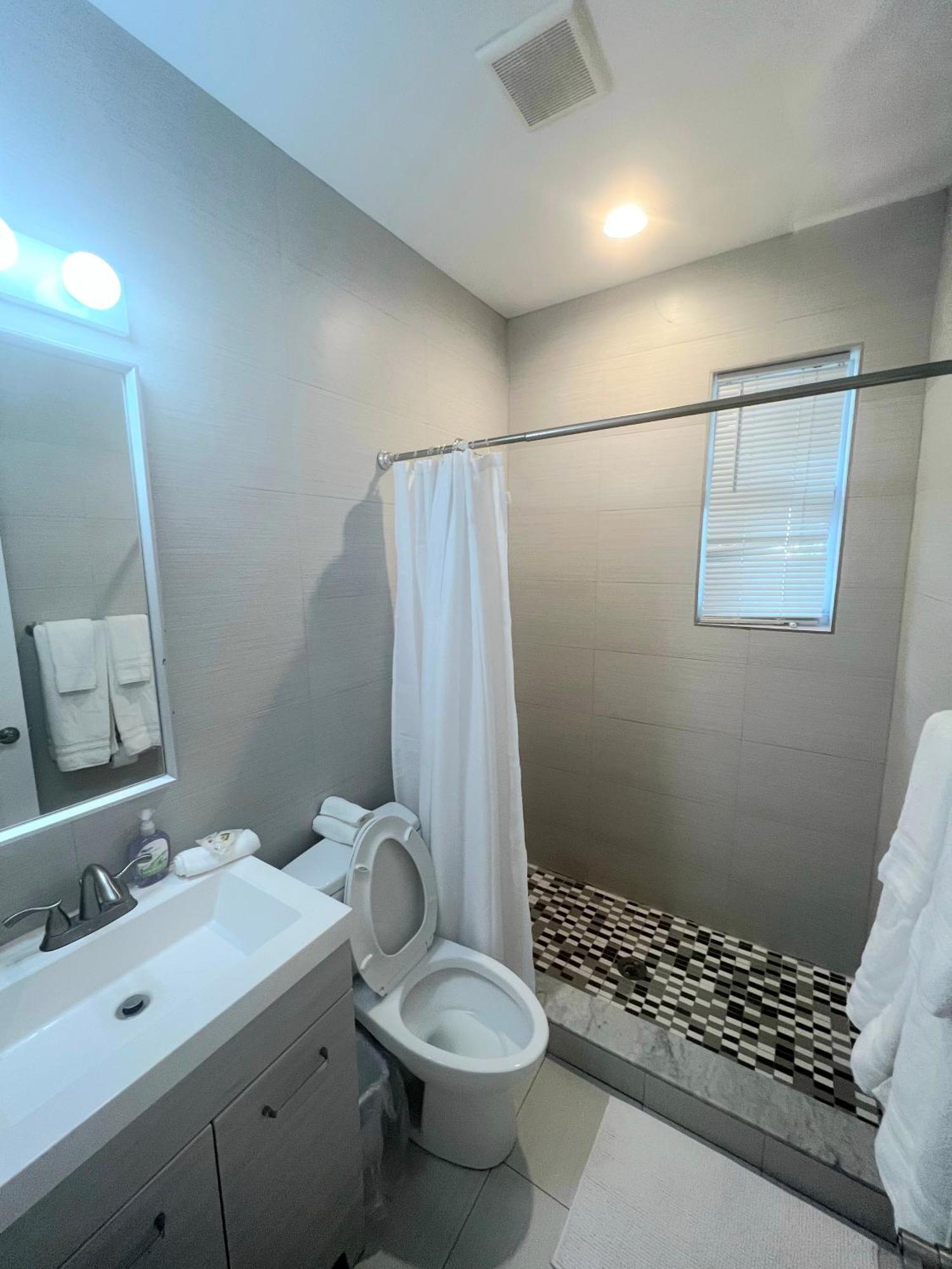 The Pearl Beachside Apartments On Hollywood Beach Cameră foto
